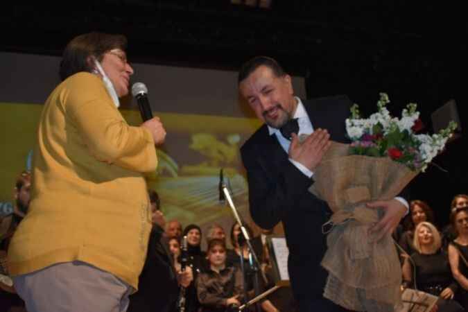 Yozgat Belediyesi Türk Sanat Müziği Korosu yılın ilk konserini verdi 6