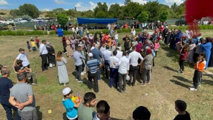 Gülşehri Beldesi’nde bu yıl 2’ncisi düzenlenen “Kültürü Yayma ve Gül Festivali” gerçekleştirildi 1