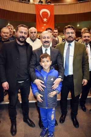 Yozgat Ticaret ve Sanayi Odası’ndan yeni dönem başladı. Yozgat TSO'nun Yeni Başkanı Taylan Alakoç 32