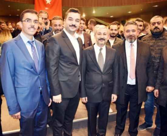 Yozgat Ticaret ve Sanayi Odası’ndan yeni dönem başladı. Yozgat TSO'nun Yeni Başkanı Taylan Alakoç 41