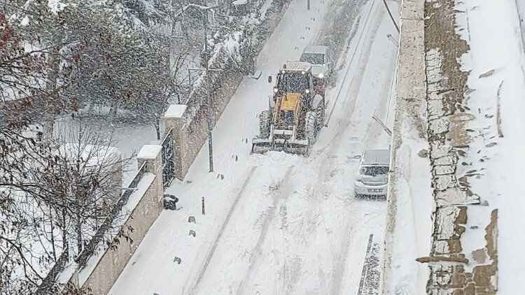Bir Yanda Deprem Diğer Yanda Tipi Boran 4