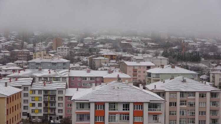 Yozgat'ta Nisan ayında kar yağdı 3