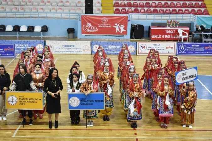 Yozgat'ta Halk Oyunları Şöleni Yaşandı 11