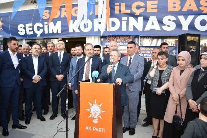 Ak Parti Sorgun Karargahı miting havasında açıldı 11