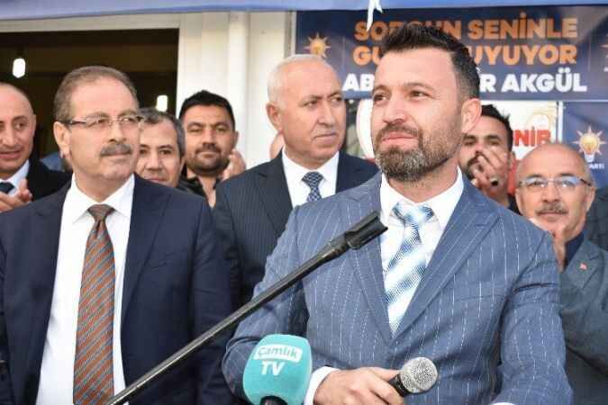 Ak Parti Sorgun Karargahı miting havasında açıldı 15