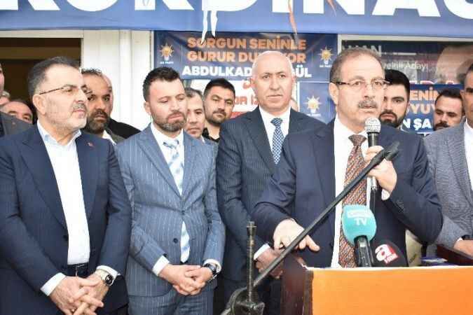 Ak Parti Sorgun Karargahı miting havasında açıldı 20
