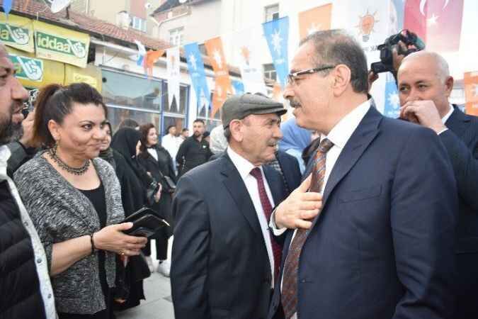 Ak Parti Sorgun Karargahı miting havasında açıldı 4