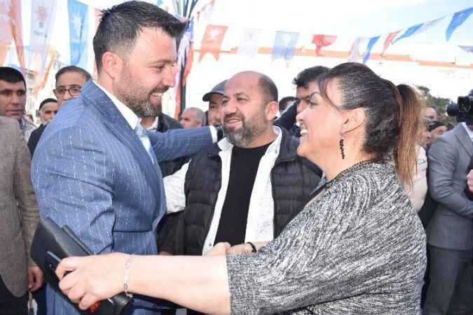 Ak Parti Sorgun Karargahı miting havasında açıldı 6
