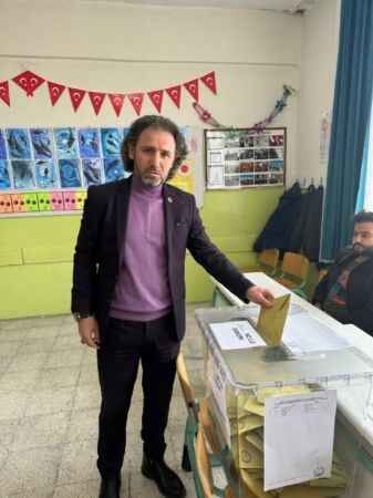 Yozgat'ta Siyasiler Oylarını Kullandı 6