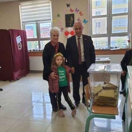 Yozgat'ta Siyasiler Oylarını Kullandı 9