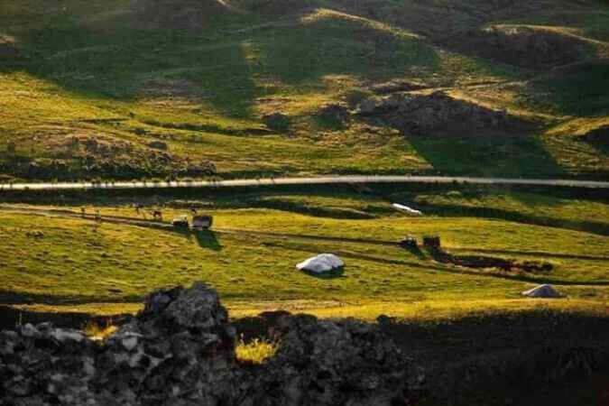 Yozgat'ın Akdağmadeni İlçesi'ne bağlı Muşalikalesi Köyü'nde gün batımı 5