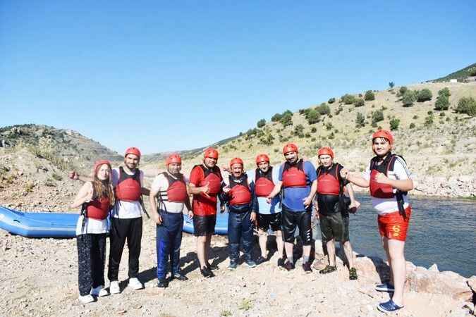 Çekerek'te Gazeteciler Rafting Deneyimi Yaşadı 2