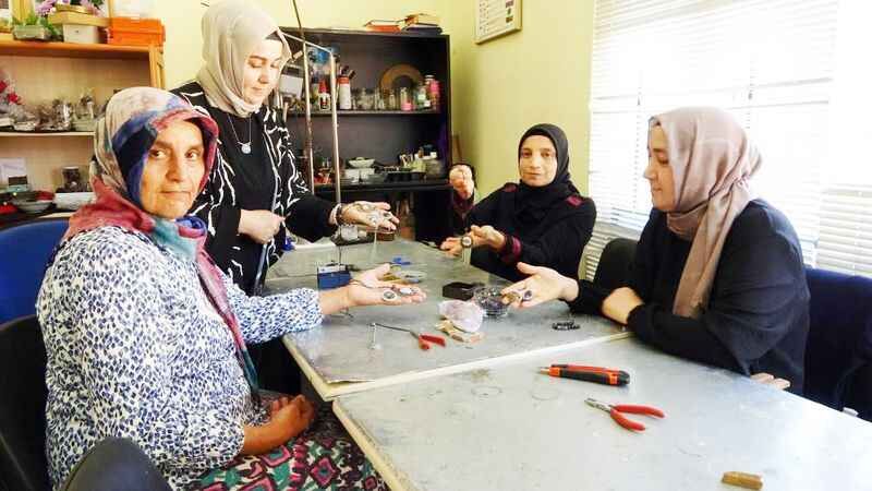 Doğal taşların yolculuğu, emek emek işleniyorlar 4