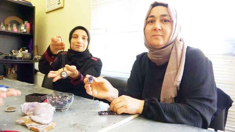 Doğal taşların yolculuğu, emek emek işleniyorlar 7
