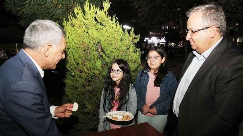 Vali Özkan Yozgat Kentpark'ta vatandaş bir araya geldi 8