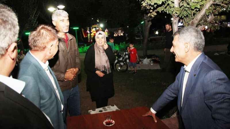 Vali Özkan Yozgat Kentpark'ta vatandaş bir araya geldi 2