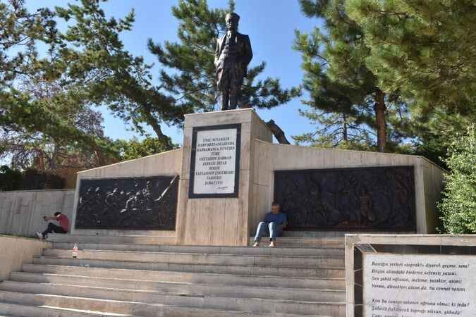 Yozgatlı vatandaşlar Sıcak havada kendilerini dışarı attılar 11