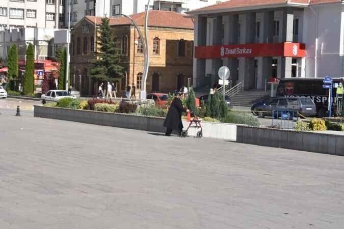 Yozgatlı vatandaşlar Sıcak havada kendilerini dışarı attılar 29