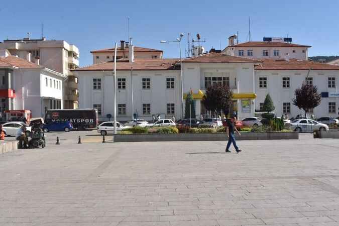 Yozgatlı vatandaşlar Sıcak havada kendilerini dışarı attılar 3