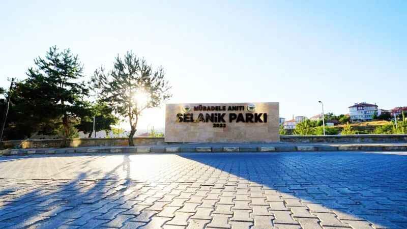 Yozgat'ın Akdağmadeni'nde yaptırılan park kapılarını açtı 2
