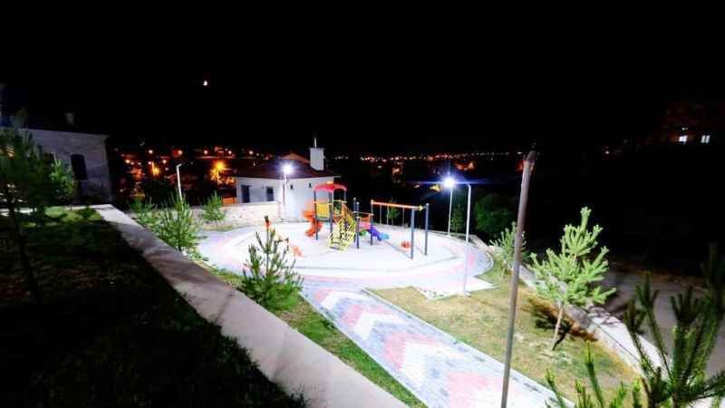Yozgat'ın Akdağmadeni'nde yaptırılan park kapılarını açtı 4