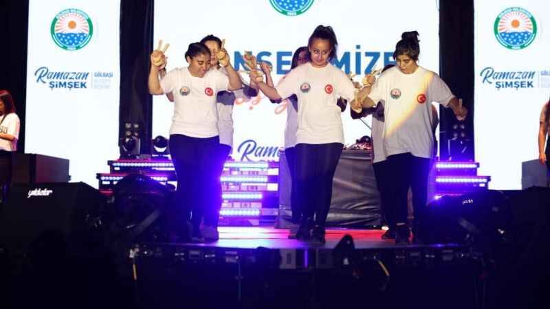 Gölbaşı Belediyesi Türkiye Yüzyılı Konserleri Büyük Coşkuyla Kutlanıyor 4