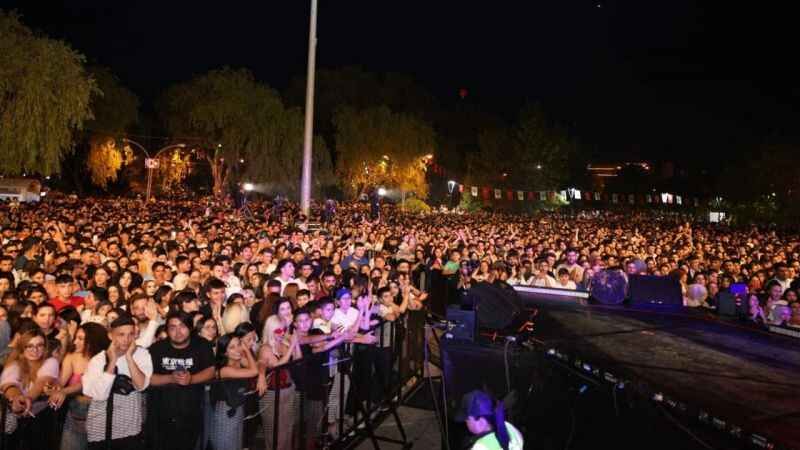 Gölbaşı Belediyesi Türkiye Yüzyılı Konserleri Büyük Coşkuyla Kutlanıyor 8