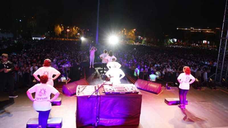 Gölbaşı Belediyesi Türkiye Yüzyılı Konserleri Büyük Coşkuyla Kutlanıyor 1