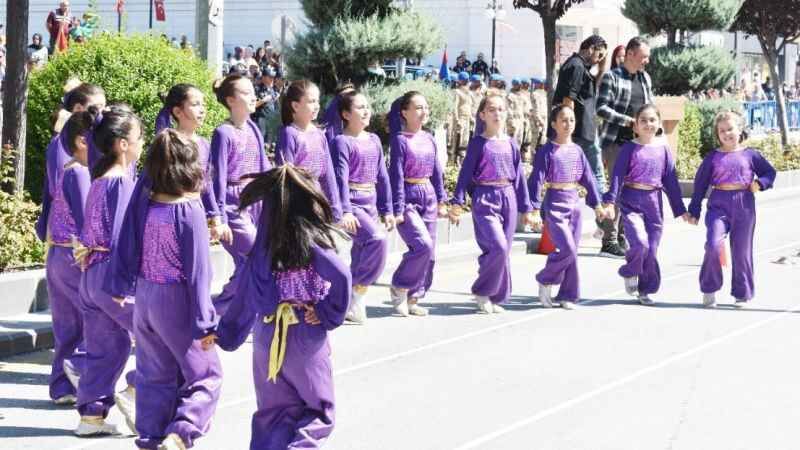 Yozgat'ta Zafer Bayramı Sonrası Renkli Görüntüler Hatıra Kaldı 3