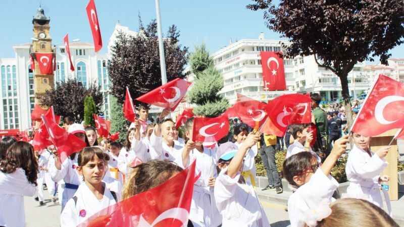 Yozgat'ta Zafer Bayramı Sonrası Renkli Görüntüler Hatıra Kaldı 8