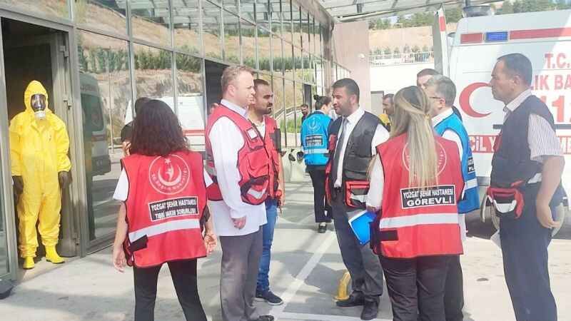 Türkiye'nin gerçeği deprem! Yozgat Şehir Hastanesi'nden deprem tatbikatı gerçeğini aratmadı 8