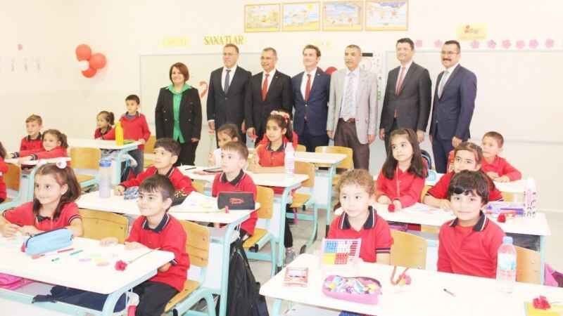 Yozgat'ta büyük özlem sona erdi, Binlerce öğrenci okullarına kavuştu... 9