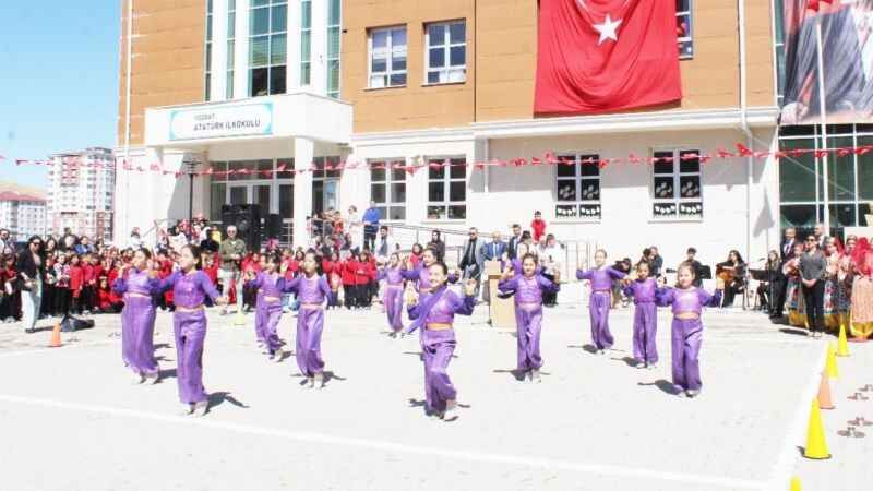 Yozgat'ta büyük özlem sona erdi, Binlerce öğrenci okullarına kavuştu... 4