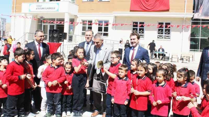 Yozgat'ta büyük özlem sona erdi, Binlerce öğrenci okullarına kavuştu... 10