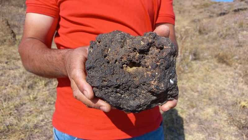 Yozgat'ta hayvan otlatırken buldu. 'Göktaşı' iddiası.. 5