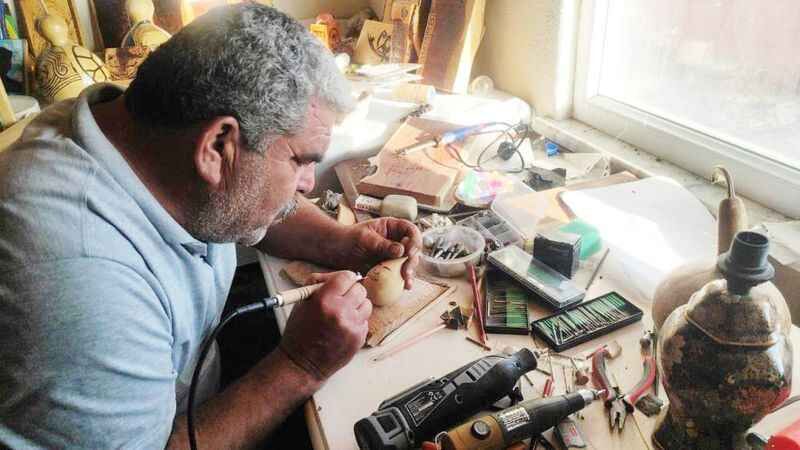Yozgat'ta muhtarın sanat yolculuğu, el emeği sanatla buluştu 6