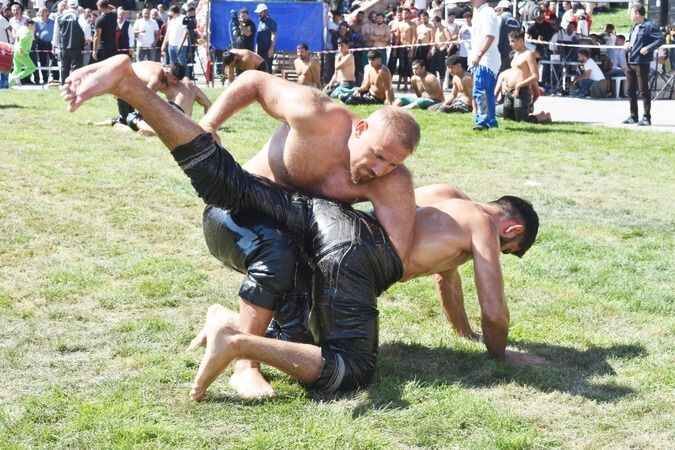 Yozgat Belediyesi Sürmeli Festivali'nde Yağlı Pehlivan Güreşi Müsabakaları yaşandı 3