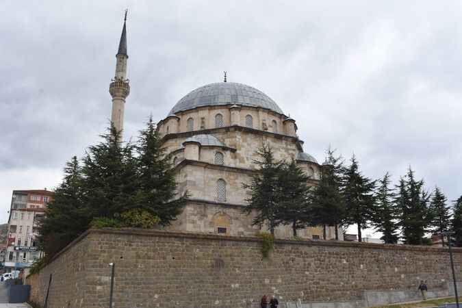 Yozgat’ın Tarihi ve Mimari Değeri: Çapanoğlu Büyük Camii 8