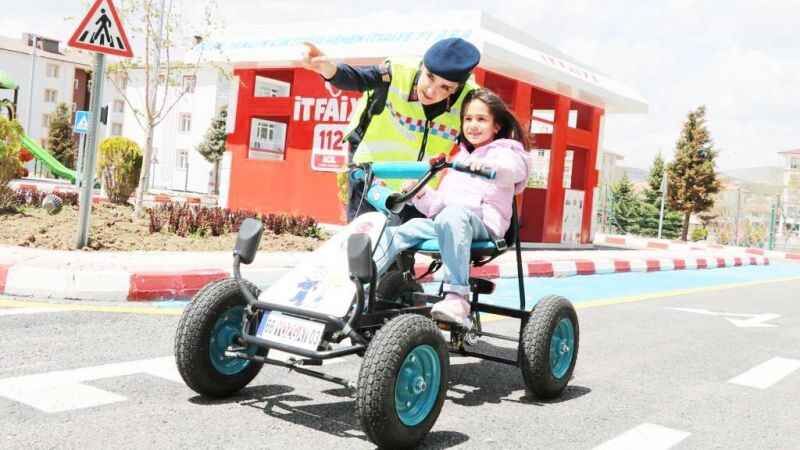 Yozgat Çocuk Trafik Eğitim Parkı: Geleceğin Sürücülerini Hazırlıyor 7
