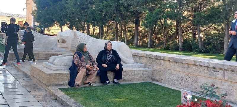 Ankaralılar Anıtkabir’de Ata’nın huzuruna yağmur gibi yağdı: muhteşem görüntüler! 15