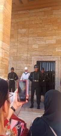 Ankaralılar Anıtkabir’de Ata’nın huzuruna yağmur gibi yağdı: muhteşem görüntüler! 16