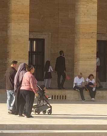 Ankaralılar Anıtkabir’de Ata’nın huzuruna yağmur gibi yağdı: muhteşem görüntüler! 5