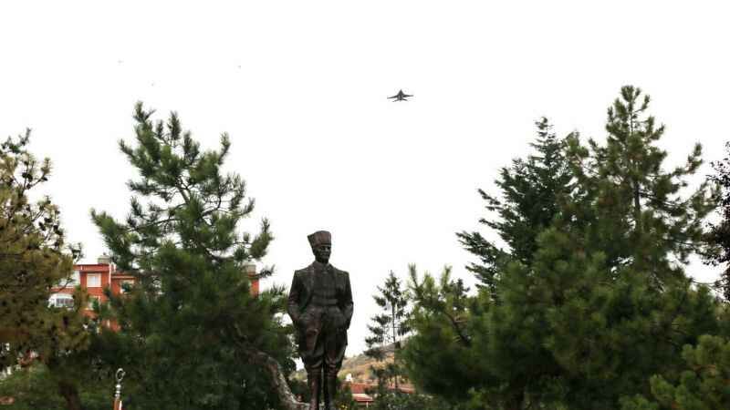 Atatürk’ün Yozgat’a Gelişinin 99’ncu Yıldönümü Coşkuyla Kutlandı: Gökyüzünde SOLOTÜRK Işıltısı 4