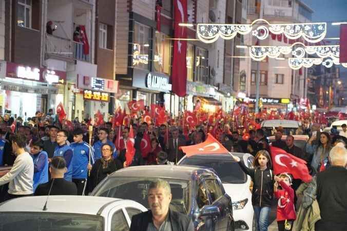 Gölbaşı, Cumhuriyet’in 100. Yılında Meşalelerle Aydınlandı 14