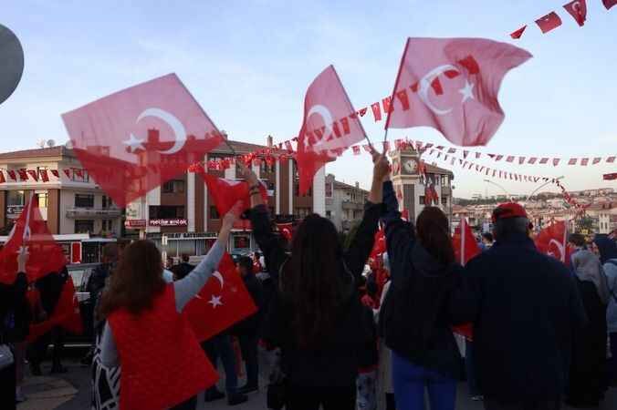 Gölbaşı, Cumhuriyet’in 100. Yılında Meşalelerle Aydınlandı 16