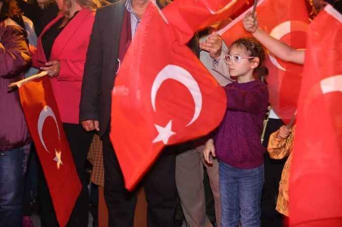 Gölbaşı, Cumhuriyet’in 100. Yılında Meşalelerle Aydınlandı 18