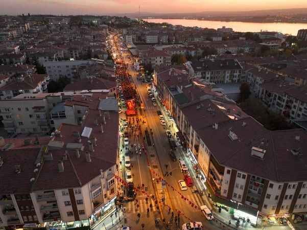 Gölbaşı, Cumhuriyet’in 100. Yılında Meşalelerle Aydınlandı 4