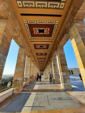 Gezilecek Yerlerin Gözdesi: Anıtkabir'i Keşfedin 11