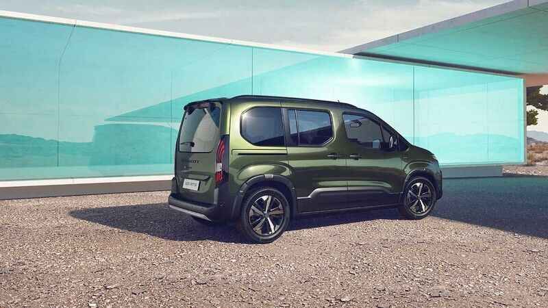 2024 Peugeot E-Rifter ile Geleceğe Yolculuk Başlıyor! 2