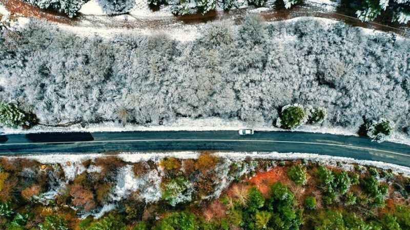 Beyazın Büyüsü Akdağmadeni'nde: Karın İlk Yağışıyla Eşsiz Görüntüler! 4